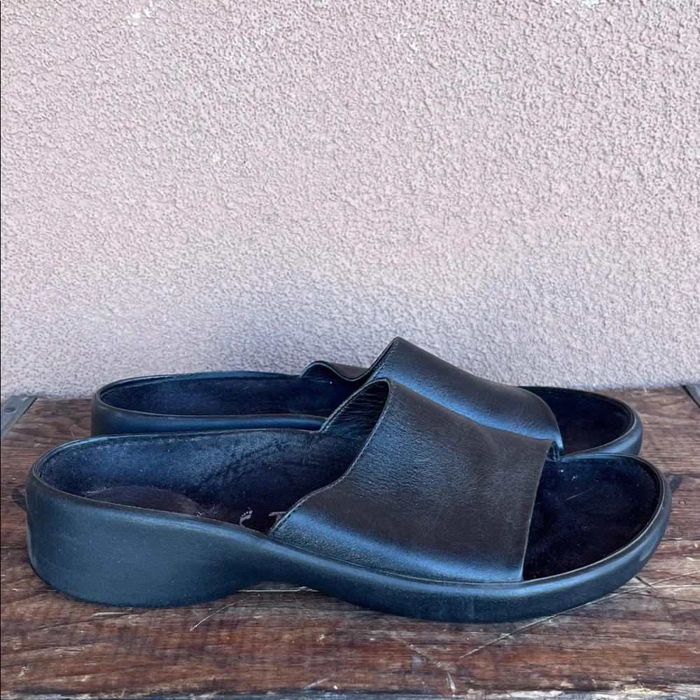 Tatami by Birkenstock slide sandals - Picture 1 of 9